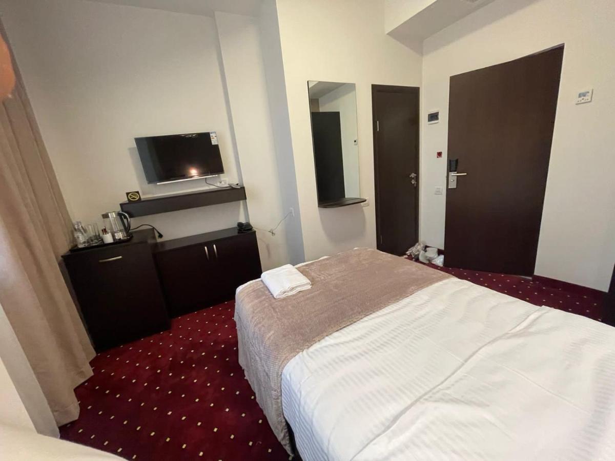 Anga Yerevan Hotel Exterior foto
