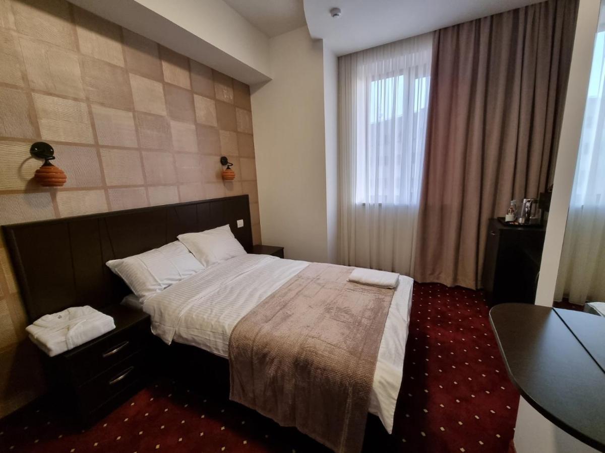 Anga Yerevan Hotel Exterior foto